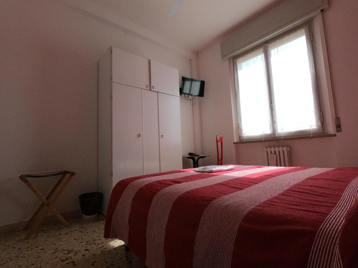 Gardenia Guest House Forlì Exteriör bild